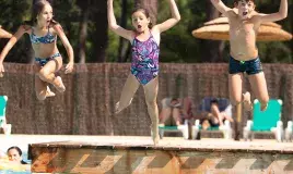 Piscine au camping de Mimizan Lac